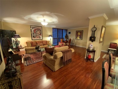 Long, wide and dramatic living room, formal dining room, gourmet on Towers Country Club in New York - for sale on GolfHomes.com, golf home, golf lot