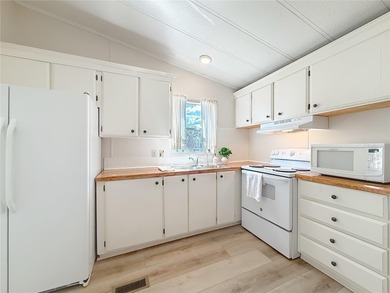 NO BOND! This well-maintained 2 Bedroom, 2 Bathroom home in the on El Diablo Executive Golf Course in Florida - for sale on GolfHomes.com, golf home, golf lot