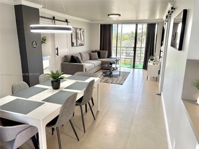 Beautifully updated 2bed / 2 bath condo in Aventura! Bright and on Turnberry Isle Resort and Club in Florida - for sale on GolfHomes.com, golf home, golf lot