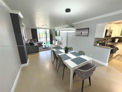 Beautifully updated 2bed / 2 bath condo in Aventura! Bright and on Turnberry Isle Resort and Club in Florida - for sale on GolfHomes.com, golf home, golf lot