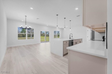 Beautiful New Construction in Sun 'N Lake - 4 Bedrooms, 3 Baths on Sun n Lake Golf and Country Club in Florida - for sale on GolfHomes.com, golf home, golf lot
