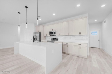 Beautiful New Construction in Sun 'N Lake - 4 Bedrooms, 3 Baths on Sun n Lake Golf and Country Club in Florida - for sale on GolfHomes.com, golf home, golf lot