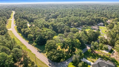 This charming 2/2 home may be modest in size, but it is filled on Rainbows End Golf Club in Florida - for sale on GolfHomes.com, golf home, golf lot