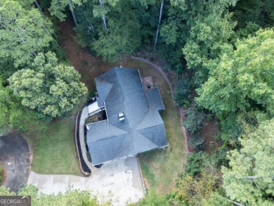 Location, location, location! Well maintained 3-bedroom & on Turtle Cove Golf Course in Georgia - for sale on GolfHomes.com, golf home, golf lot