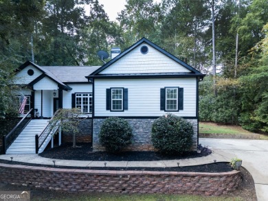 Location, location, location! Well maintained 3-bedroom & on Turtle Cove Golf Course in Georgia - for sale on GolfHomes.com, golf home, golf lot