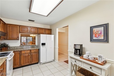 Welcome to this 3 bedroom, 2 bathroom, 2 car garage villa in the on Myerlee Country Club in Florida - for sale on GolfHomes.com, golf home, golf lot