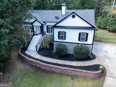 Location, location, location! Well maintained 3-bedroom & on Turtle Cove Golf Course in Georgia - for sale on GolfHomes.com, golf home, golf lot