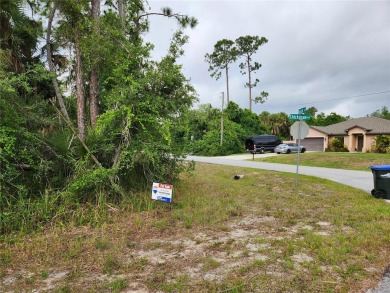 Prime oversized CORNER building site in the heart of Sarasota on Bobcat Trail Golf Club in Florida - for sale on GolfHomes.com, golf home, golf lot