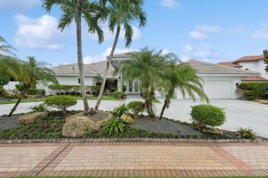 Elegant 4‑Bed, 51/2‑Bath Home in St. Andrews Country on St. Andrews Country Club of Boca Raton in Florida - for sale on GolfHomes.com, golf home, golf lot