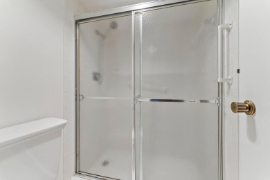 NIicely renovated & freshly painted 2/2 condo in the heart of on North Palm Beach Country Club in Florida - for sale on GolfHomes.com, golf home, golf lot