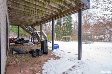 Over 4000 finished SF to enjoy in this 5BR/4.5BA home in highly on Piper Glen Golf Club in Illinois - for sale on GolfHomes.com, golf home, golf lot