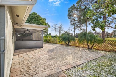 Fantastic one story 3 bed, 2 bath, 2 car garage, 1,666 sqft on Lone Pine Golf Club in Florida - for sale on GolfHomes.com, golf home, golf lot