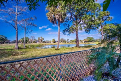 Fantastic one story 3 bed, 2 bath, 2 car garage, 1,666 sqft on Lone Pine Golf Club in Florida - for sale on GolfHomes.com, golf home, golf lot