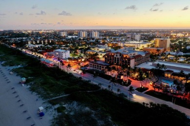 Lakefront Penthouse overlooking the 15th Hole*New Roof, New Hot on Boca Delray Golf and Country Club in Florida - for sale on GolfHomes.com, golf home, golf lot