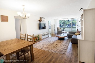 Gorgeous 2/2 condo in a desired golf community of PalmAire - on Palm-Aire Country Club and Resort - Palms in Florida - for sale on GolfHomes.com, golf home, golf lot