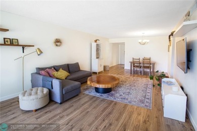 Gorgeous 2/2 condo in a desired golf community of PalmAire - on Palm-Aire Country Club and Resort - Palms in Florida - for sale on GolfHomes.com, golf home, golf lot