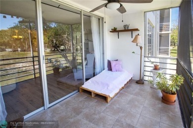 Gorgeous 2/2 condo in a desired golf community of PalmAire - on Palm-Aire Country Club and Resort - Palms in Florida - for sale on GolfHomes.com, golf home, golf lot
