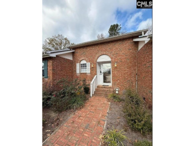 Turnkey Brick Townhome Near Lake Marion - The only available on Foxboro Golf Club in South Carolina - for sale on GolfHomes.com, golf home, golf lot