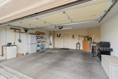 Bright and inviting 2-bedroom, 2-bathroom home with a den on Heritage Highlands At Dove Mountain in Arizona - for sale on GolfHomes.com, golf home, golf lot