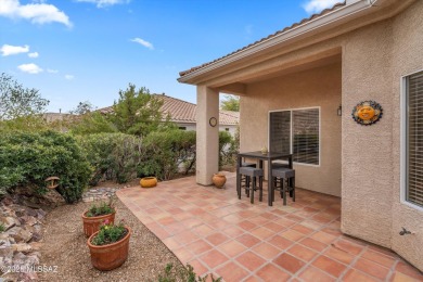 Bright and inviting 2-bedroom, 2-bathroom home with a den on Heritage Highlands At Dove Mountain in Arizona - for sale on GolfHomes.com, golf home, golf lot