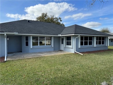 DRASTICALLY REDUCED! This 3 bedroom, 2 Bath home is located in on Sun n Lake Golf and Country Club in Florida - for sale on GolfHomes.com, golf home, golf lot