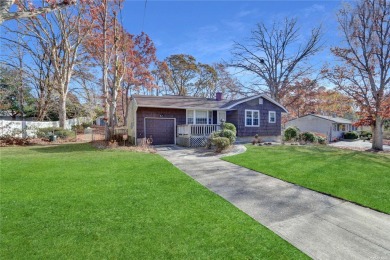 Welcome to 33 Fawn Ln West, a charming ranch-style home located on Heatherwood Golf Club in New York - for sale on GolfHomes.com, golf home, golf lot