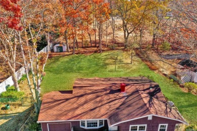 Welcome to 33 Fawn Ln West, a charming ranch-style home located on Heatherwood Golf Club in New York - for sale on GolfHomes.com, golf home, golf lot