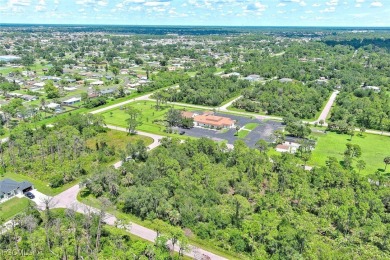 Exclusively presented by Sunland Real Estate: Fantastic on Sabal Trace Golf and Country Club in Florida - for sale on GolfHomes.com, golf home, golf lot
