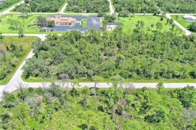 Exclusively presented by Sunland Real Estate: Fantastic on Sabal Trace Golf and Country Club in Florida - for sale on GolfHomes.com, golf home, golf lot