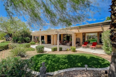 LOCATION, LOCATION... THIS 'SIENA' IN SUMMERLIN GOLF COURSE on Siena Golf Club in Nevada - for sale on GolfHomes.com, golf home, golf lot