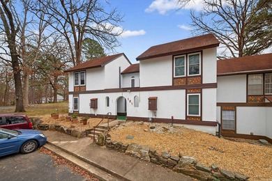 WOW! This townhome has been completely updated with quality and on DeSoto Golf Course in Arkansas - for sale on GolfHomes.com, golf home, golf lot