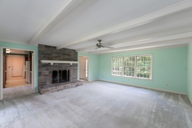 Lovingly maintained 2BR/2BA home with bonus room and extra-large on Mill Creek Country Club in North Carolina - for sale on GolfHomes.com, golf home, golf lot