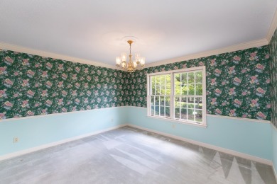 Lovingly maintained 2BR/2BA home with bonus room and extra-large on Mill Creek Country Club in North Carolina - for sale on GolfHomes.com, golf home, golf lot