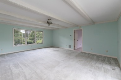 Lovingly maintained 2BR/2BA home with bonus room and extra-large on Mill Creek Country Club in North Carolina - for sale on GolfHomes.com, golf home, golf lot