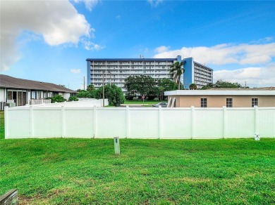 NO FLOODING in this home! Best value for maintenance-free on Gulf Harbors Golf Course in Florida - for sale on GolfHomes.com, golf home, golf lot