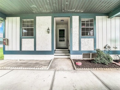 NO FLOODING in this home! Best value for maintenance-free on Gulf Harbors Golf Course in Florida - for sale on GolfHomes.com, golf home, golf lot