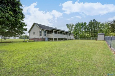 PRIME location convenient to Twin Lakes Golf Course, Arab city on Twin Lakes Golf Course in Alabama - for sale on GolfHomes.com, golf home, golf lot