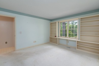 Lovingly maintained 2BR/2BA home with bonus room and extra-large on Mill Creek Country Club in North Carolina - for sale on GolfHomes.com, golf home, golf lot