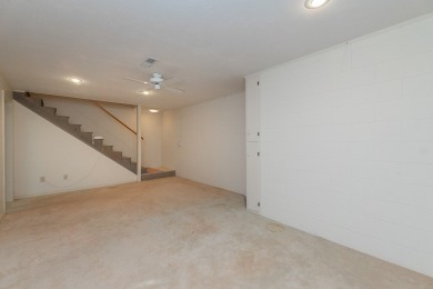Lovingly maintained 2BR/2BA home with bonus room and extra-large on Mill Creek Country Club in North Carolina - for sale on GolfHomes.com, golf home, golf lot