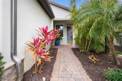 Did you think a beautiful pool home was out of reach? Think on The Plantation Golf and Country Club in Florida - for sale on GolfHomes.com, golf home, golf lot