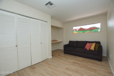 This charming home offers 2 bedrooms, 2 bathrooms, plus a on Pebblebrook Golf Course in Arizona - for sale on GolfHomes.com, golf home, golf lot