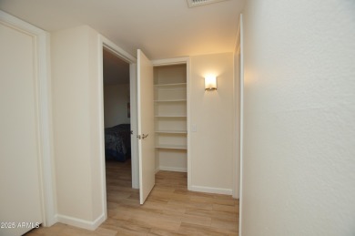 This charming home offers 2 bedrooms, 2 bathrooms, plus a on Pebblebrook Golf Course in Arizona - for sale on GolfHomes.com, golf home, golf lot