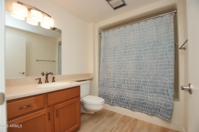 This charming home offers 2 bedrooms, 2 bathrooms, plus a on Pebblebrook Golf Course in Arizona - for sale on GolfHomes.com, golf home, golf lot