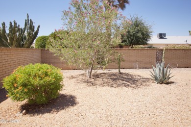 This charming home offers 2 bedrooms, 2 bathrooms, plus a on Pebblebrook Golf Course in Arizona - for sale on GolfHomes.com, golf home, golf lot