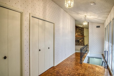 Desoto Golf Course beauty...This 4 bedroom plus office, 3 bath on DeSoto Golf Course in Arkansas - for sale on GolfHomes.com, golf home, golf lot