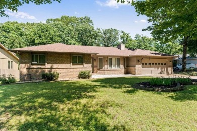 Wonderful home in the Somerset Subdivision! Well-maintained home on Bella Vista Country Club and Golf Course in Arkansas - for sale on GolfHomes.com, golf home, golf lot