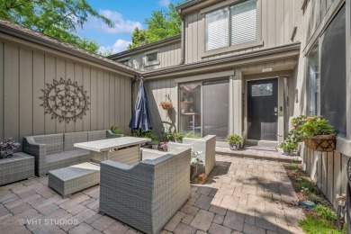 Welcome to this beautifully updated townhome in sought-after on Pine Meadow Golf Club in Illinois - for sale on GolfHomes.com, golf home, golf lot