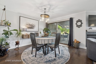 Welcome to this beautifully updated townhome in sought-after on Pine Meadow Golf Club in Illinois - for sale on GolfHomes.com, golf home, golf lot