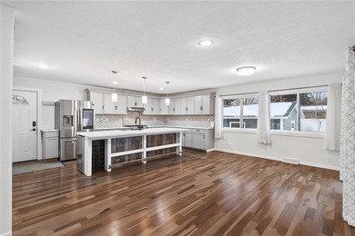 Great opportunity Multi-level house with rooms for everyone! 5 on Manitou Ridge Golf Course in Minnesota - for sale on GolfHomes.com, golf home, golf lot