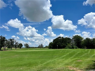 Welcome to Reece Homes *Elizabeth* floorplan in Traditions! This on The Traditions Club At Texas A and M in Texas - for sale on GolfHomes.com, golf home, golf lot